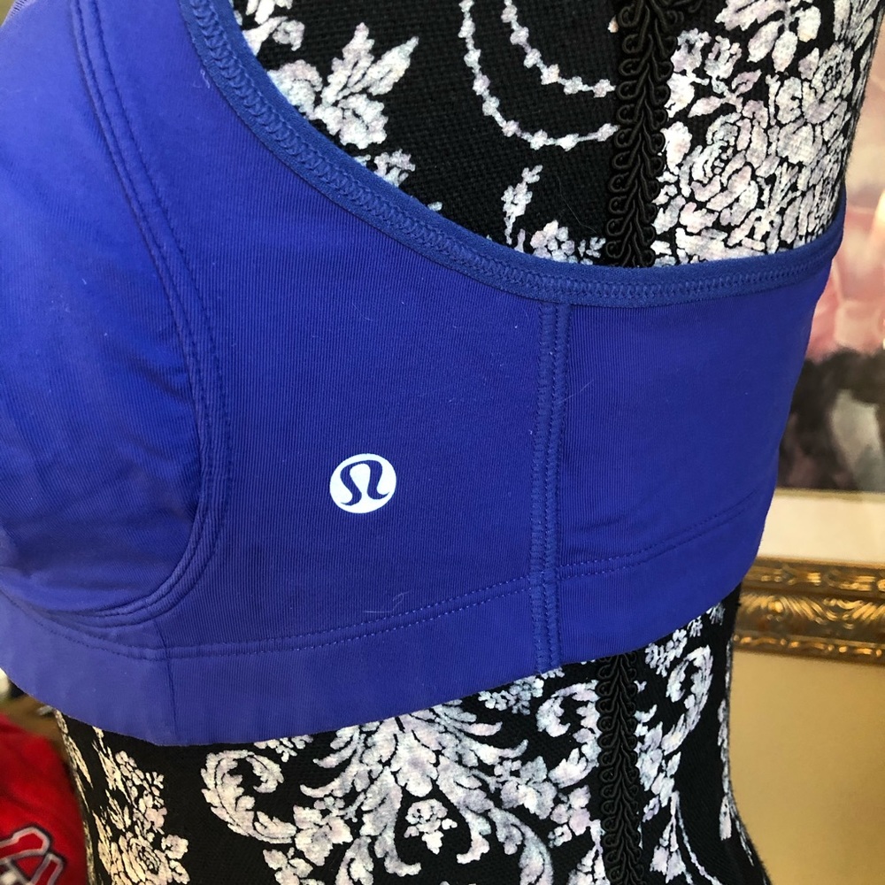 Lululemon athletica - Picture 6 of 8